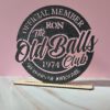 Venster rond Old balls club